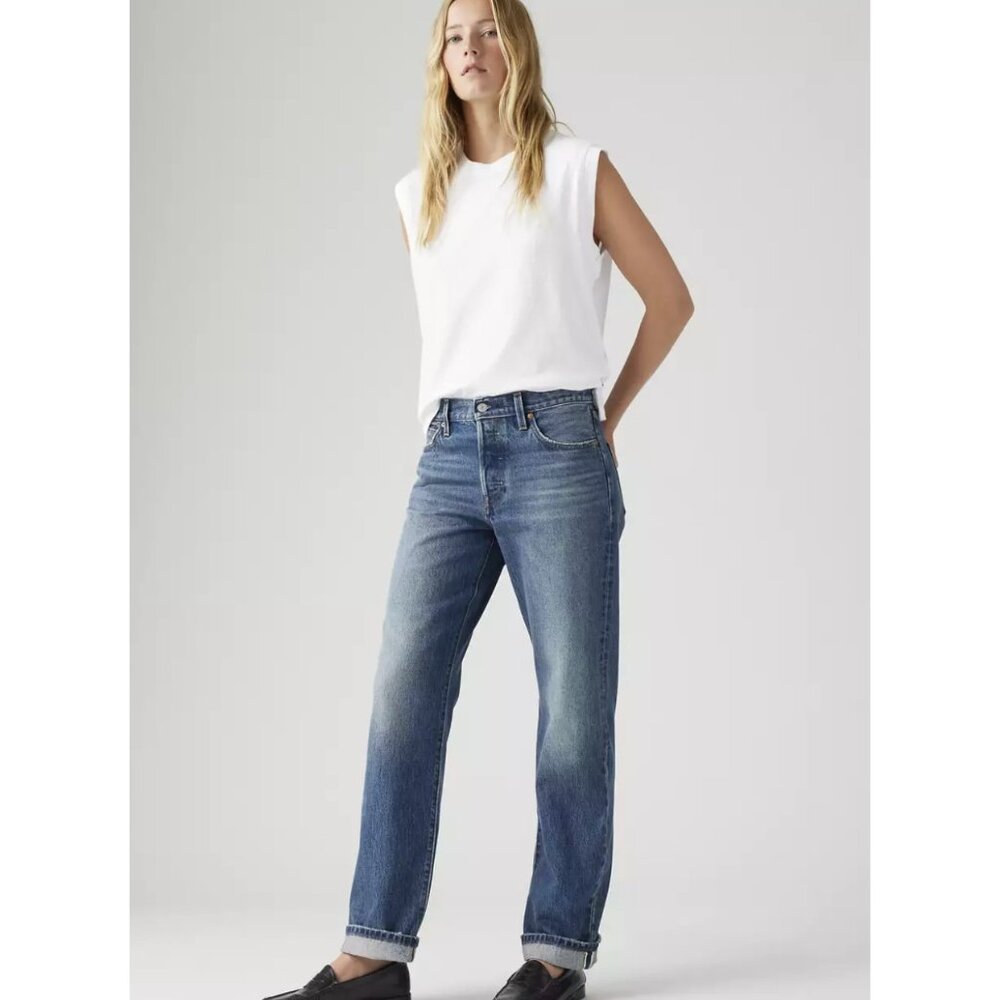 Levi's NWOT 33x32 Premium 501 '90s Selvedge Jeans Get On Board Medium Wash